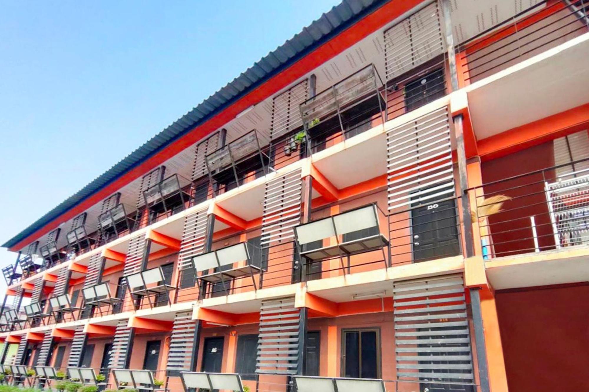 Oyo 560 Chang Hostel Suvarnabhumi Bangkok Kültér fotó